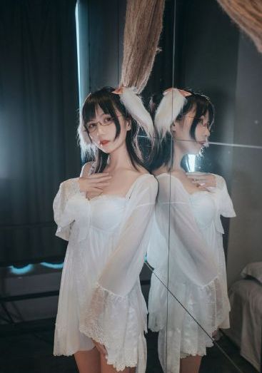 国产保时捷卡宴外形_4K手机在线观看